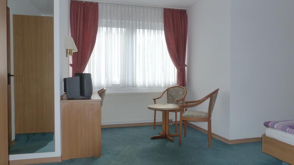 Hotel Restaurant Ortenberger Hof Ortenberg  الغرفة الصورة